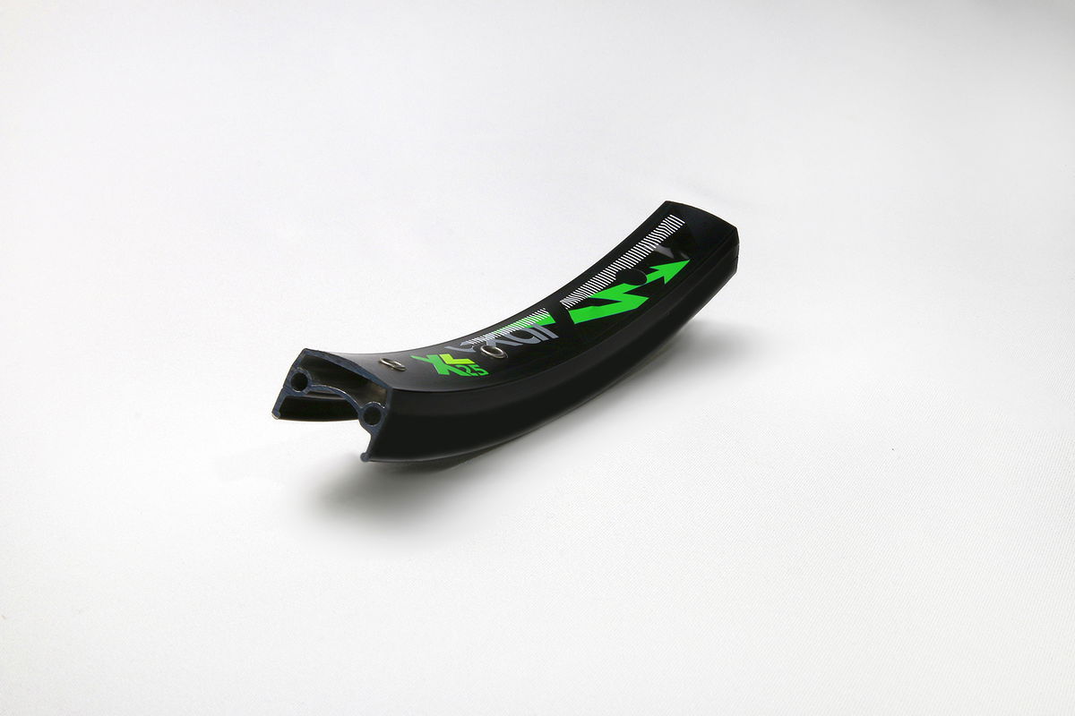 EXAL Hinterrad 28" Freilauf XL 25 Disc Vollachse schwarz 28 Shim Nexus 8-Gang schwarz Cen